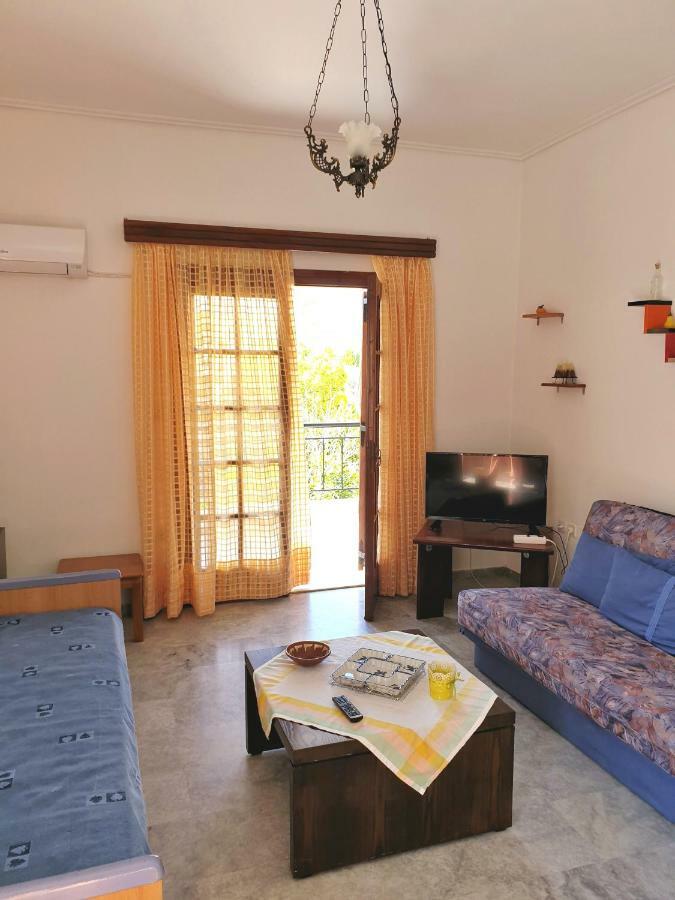Myrto'S Apartment No15 Лутра Ораяс Еленис Екстериор снимка